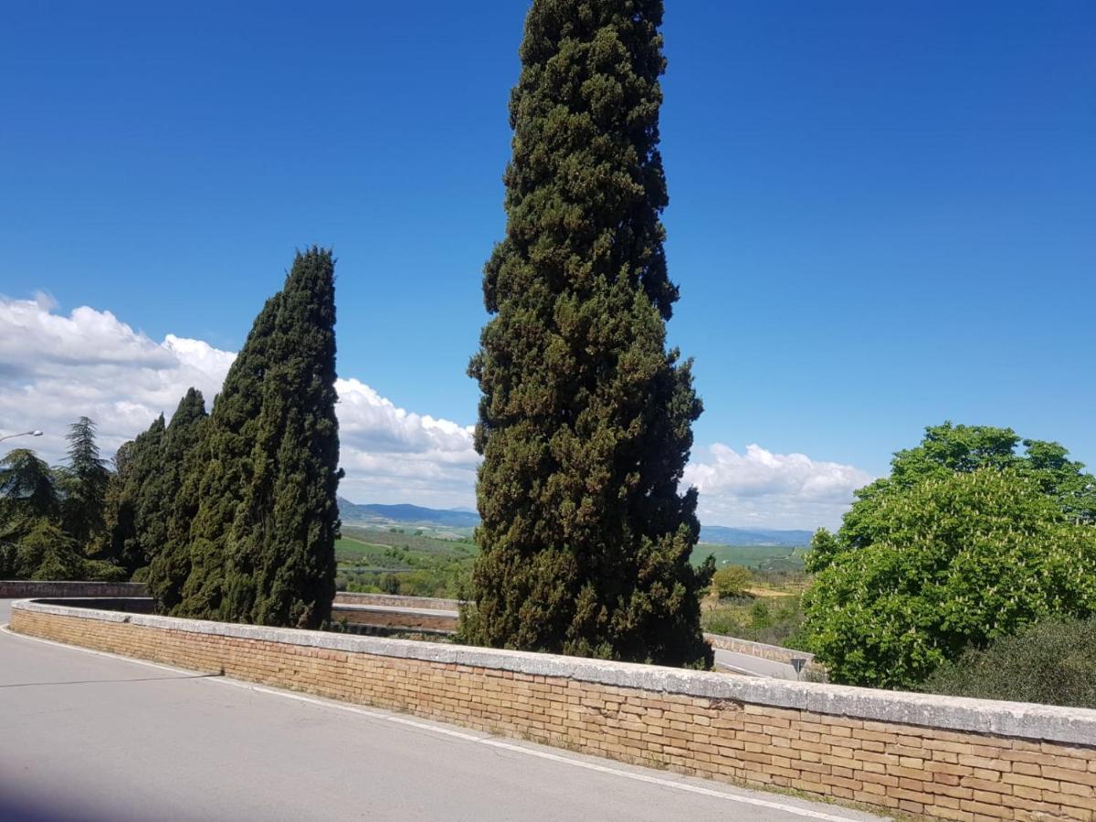 Dimora In Francigena Hotel ซันกีรีโกดอร์เชีย ภายนอก รูปภาพ